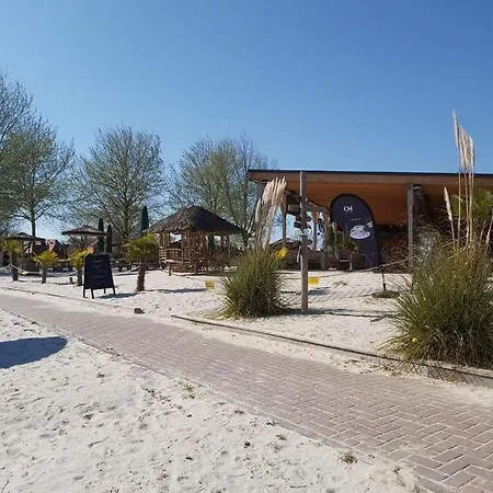 Nyaraló Sandperle, Aurich